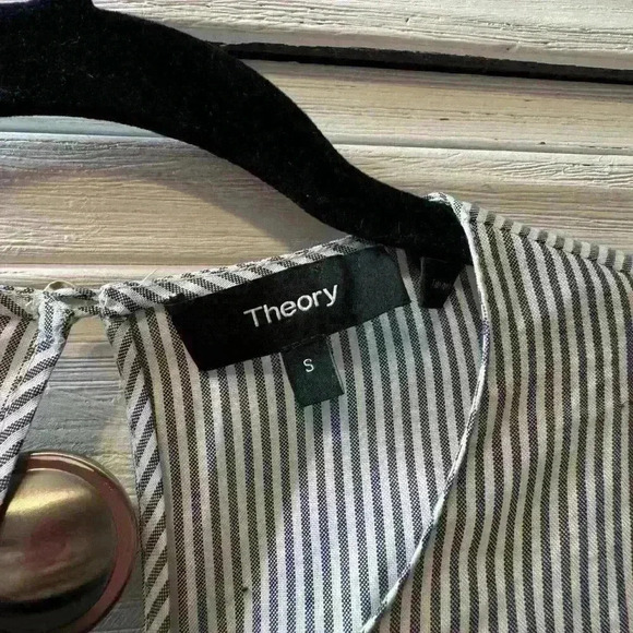 Theory Lexanda Mason Bell Blouse - Picture 4 of 5